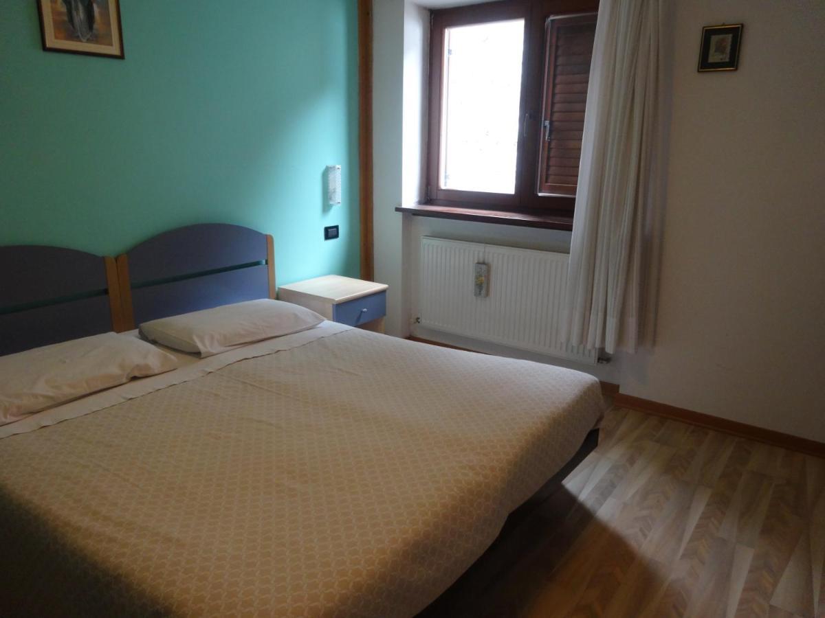 Hotel Genzianella Presenaio 外观 照片