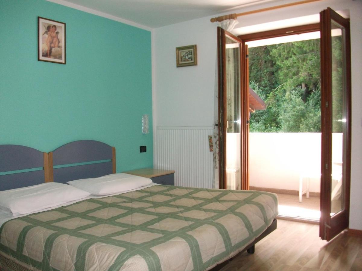 Hotel Genzianella Presenaio 外观 照片