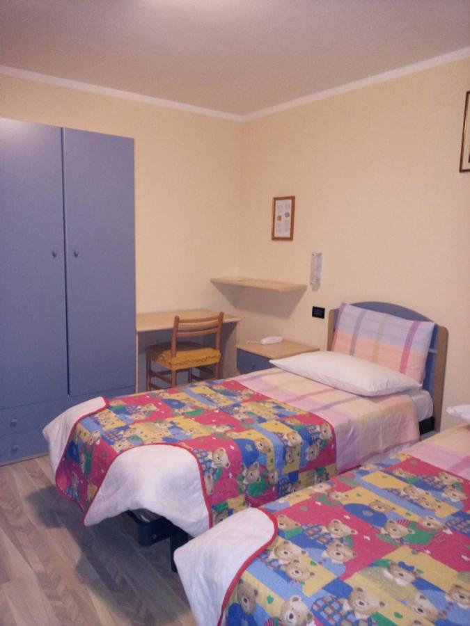 Hotel Genzianella Presenaio 外观 照片